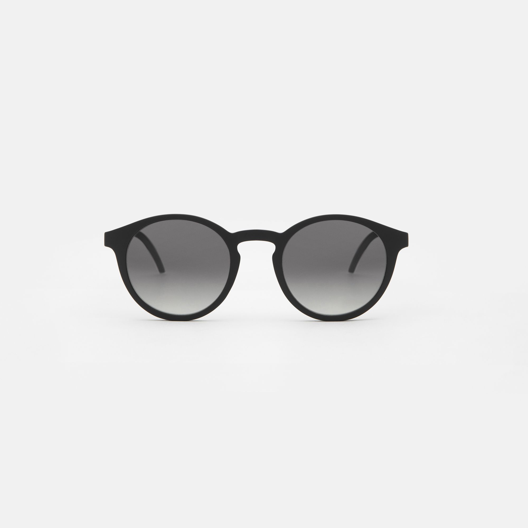 Medium Charcoal black